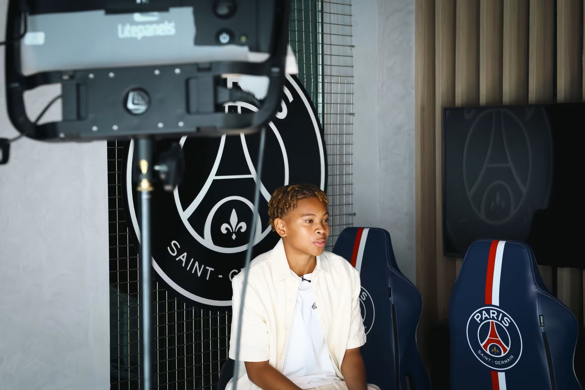 Marie Estella Lafontaine signe son premier contrat pro avec le PSG