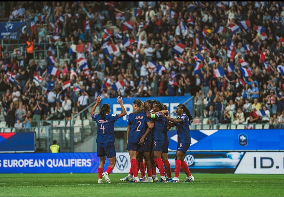 Les Bleues lancent leur saison face à la Lettonie à Laval