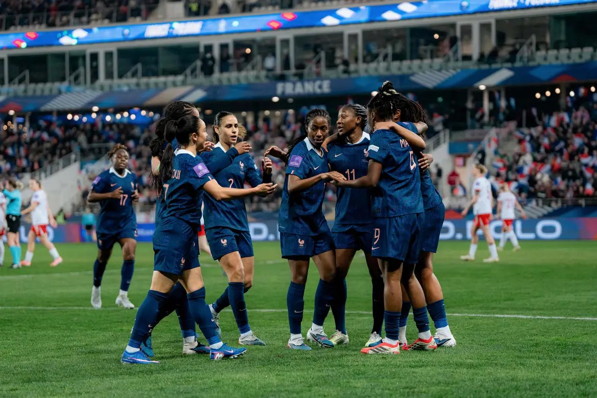 Mondial 2027 : les Bleues jouent leur survie face à la Pologne