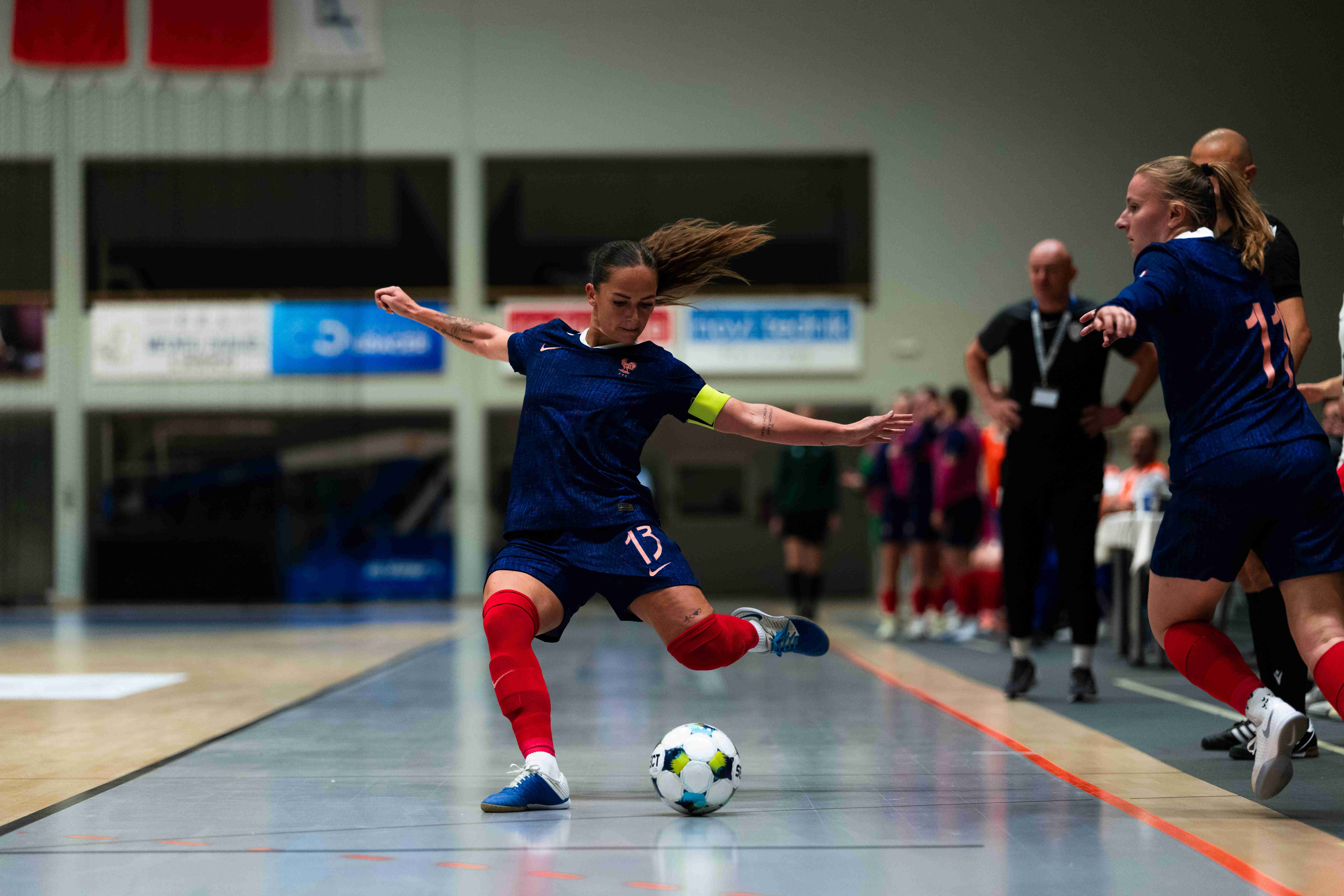 Futsal : les Bleues écrasent la Slovénie et restent en course