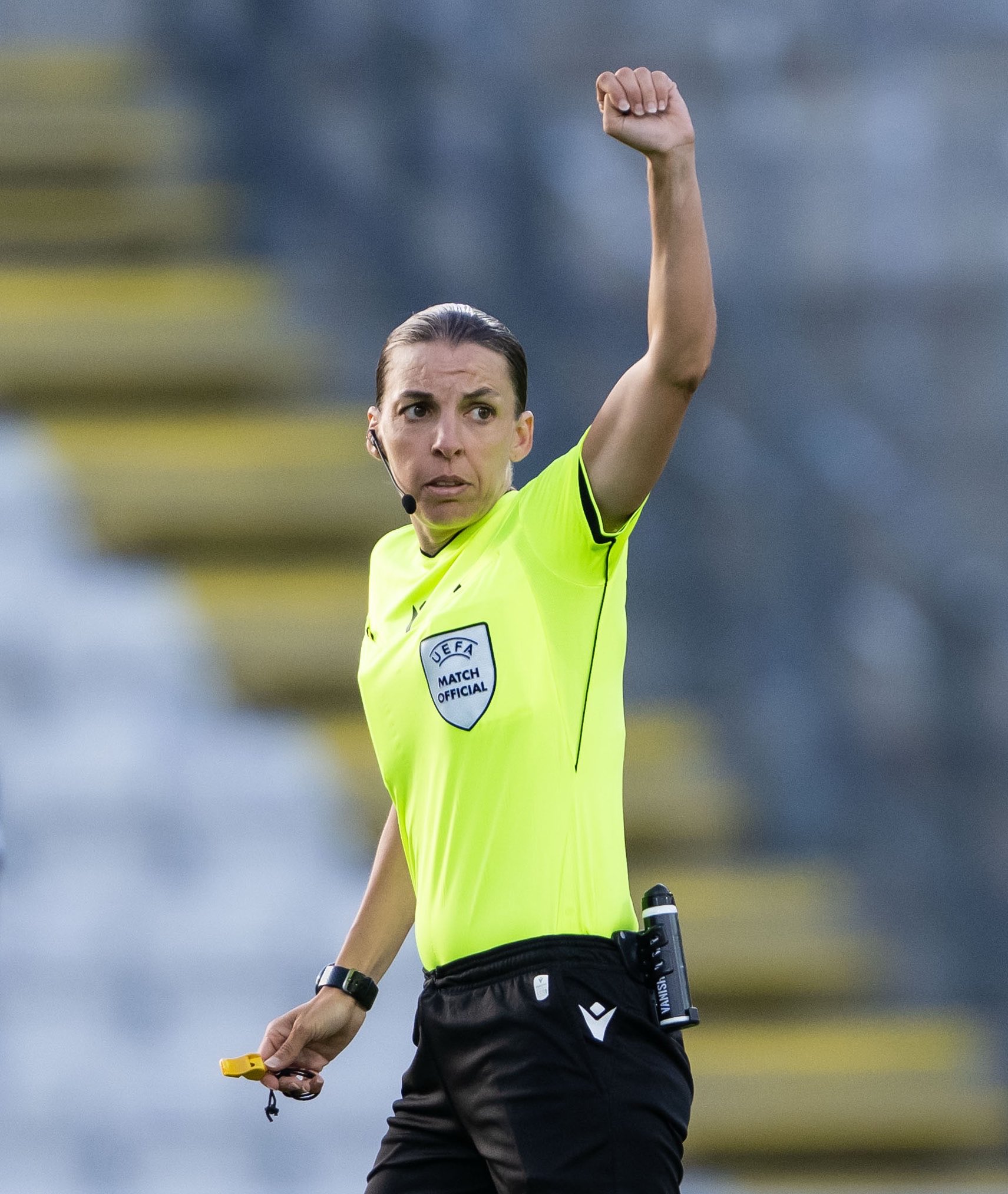 Stéphanie Frappart prend les commandes de l’arbitrage à l’UEFA