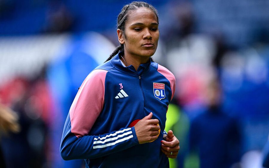 Wendie Renard incertaine pour la demi-finale aller face à Arsenal