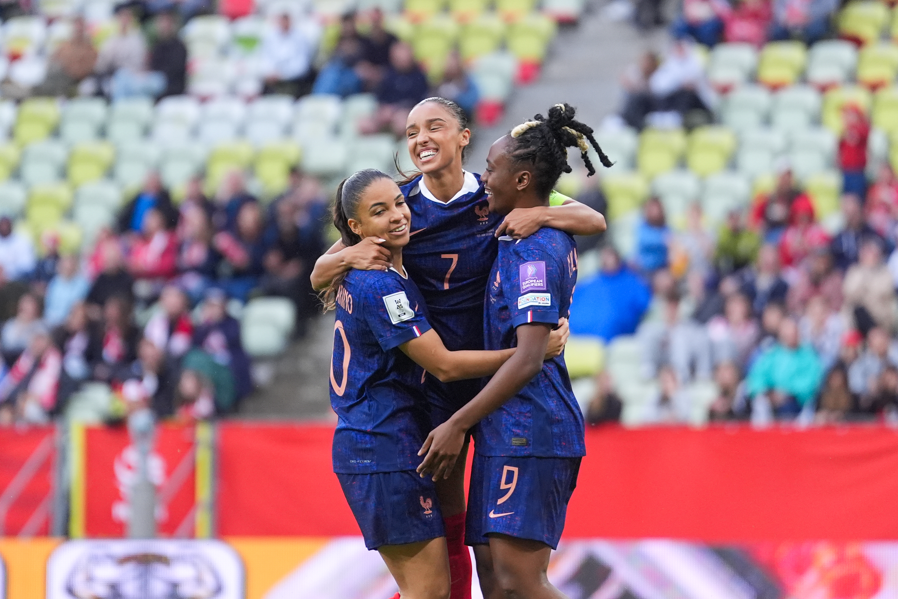 Mondial 2027 : les Bleues frappent fort en Pologne