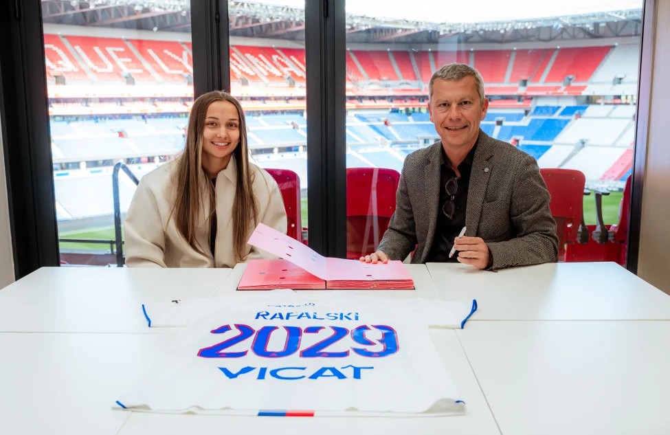 Romane Rafalski, nouvelle pépite lyonnaise signe pro jusqu’en 2029