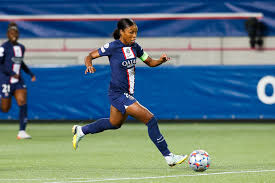Désormais joueuse la plus chère de l'histoire du football feminin.